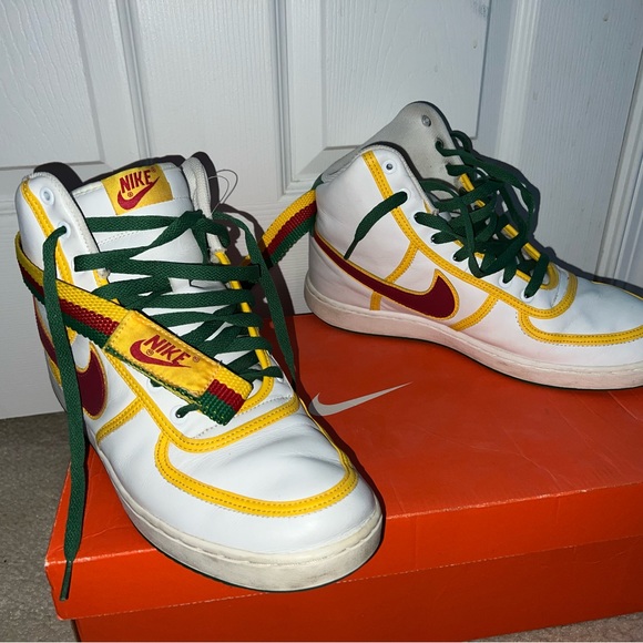 Vintage Nike Air Vandal Hi Leather
RASTA West Indies White Shoes - Mens Size 11 - Picture 4 of 16